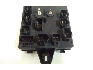 Блок предохранителей DW9314F041AF Jaguar XJ X351