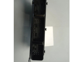 Řídící jednotka 237104638S Renault Captur 2021