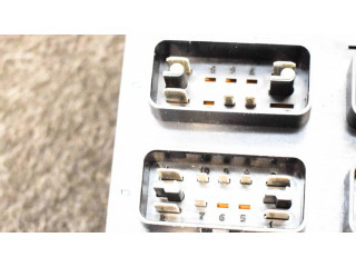 Блок предохранителей LJA2822BF Jaguar XK8 - XKR