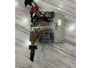 Блок предохранителей  Uch   Renault Clio III    