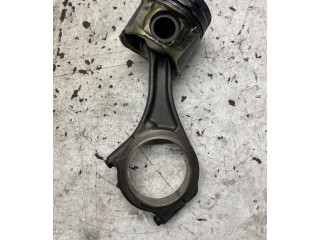 Поршень с шатуном V9X 912389, 120060082 Nissan Navara D40