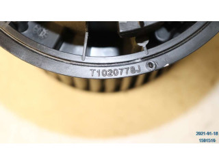 Вентилятор печки    272101170R   Renault Clio IV