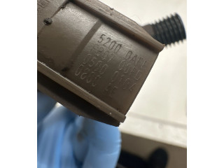 Vstřikovač 52000AFF Toyota Avensis T270