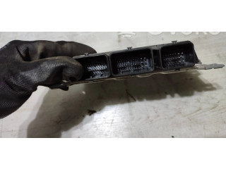 Блок управления 237106933R, 237105698R Dacia Duster