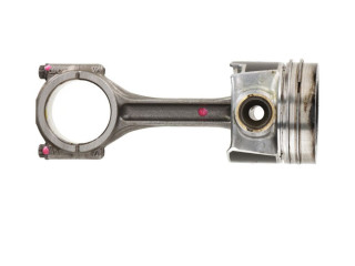 Шатун  04L105401A    Volkswagen Transporter - Caravelle T6  