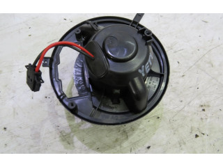 Вентилятор печки Skoda Yeti (5L)