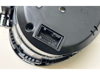 Панель приборов 5E0920780B Skoda Octavia Mk3 (5E)