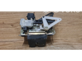 Zámek zadních dveří Volvo V70 2003