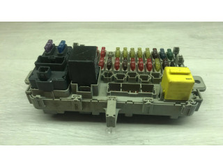 Блок предохранителей YQE102720 Rover 414 - 416 - 420