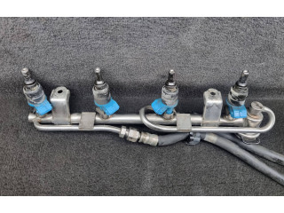 Топливная рампа 059133681B, 058133551F   Audi A6 S6 C5 4B  