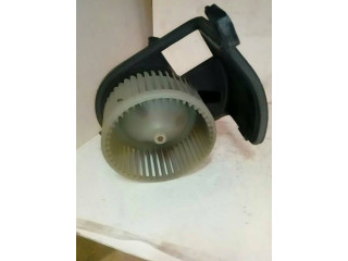 Вентилятор печки    576320300   Renault Clio II