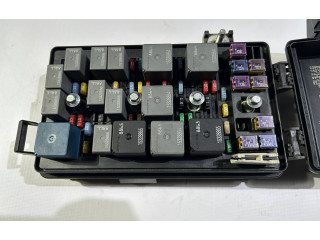 Pojistková skříňka 15940756 Chevrolet Corvette C6 2008