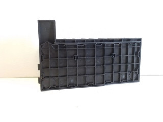 Pojistková skříňka 7E6970187AT Volkswagen Transporter - Caravelle T5 2014