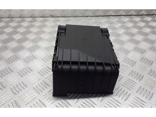 Блок предохранителей 1K0937125A Skoda Octavia Mk2 (1Z)