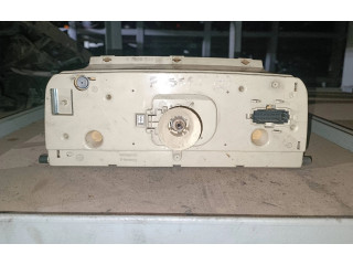 Přístrojová deska Volkswagen PASSAT B3 1994 5220032310