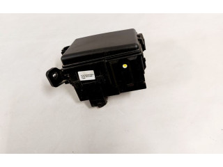 Блок предохранителей   91950-1W330    KIA Rio    