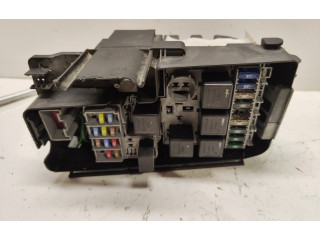 Блок предохранителей 30728132 Volvo XC90