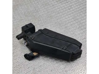   Pojistková skříňka 8266253030, 8500523030   Lexus  200-300 2003