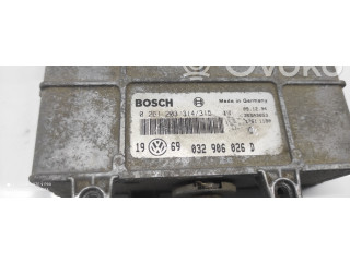 Блок управления двигателя 026120314, 032906026D Volkswagen Golf III