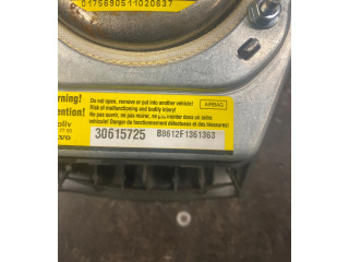 Подушка безопасности водителя 30615725, B8612F1361363 Volvo V70