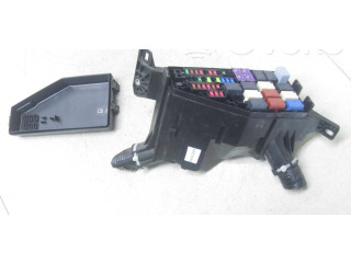 Блок предохранителей     Honda HR-V    