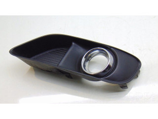 Декоративная решётка противотуманной фары