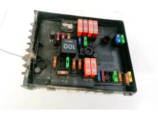 Блок предохранителей  1K0937125   Skoda Octavia Mk2 (1Z)    