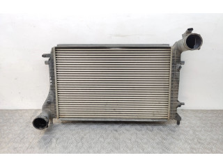 Интеркулер  1K0145803H, 0281002399   Volkswagen Caddy 