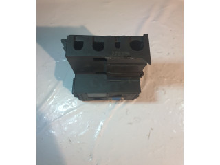 Блок предохранителей A2305450101 Mercedes-Benz SL R230