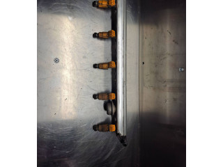 Топливная рампа 1270568   Volvo S70  V70  V70 XC   для двигателя B5254S