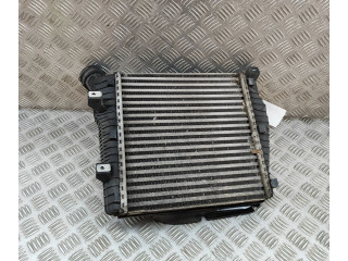 Интеркулер  7P0145804A   Volkswagen Touareg II 