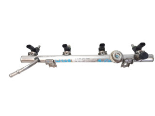 Топливная рампа A2660700395 Mercedes-Benz A W169 для двигателя M 266.920