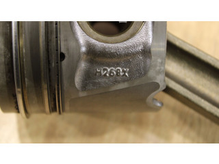  Поршень с шатуном    Jaguar XF X250  