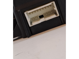 Блок предохранителей  8637A824, L8637002A   Citroen C-Crosser    