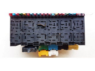 Блок предохранителей 357937039, 357937039 Volkswagen Golf III