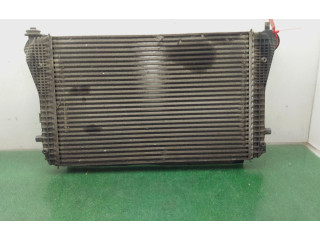 Интеркулер  3C0145805G   Volkswagen PASSAT 