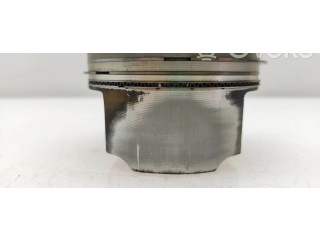 Píst 12006AC480, 12006AB480 Subaru Outback pro benzínový motor 3.0 EZ30DNXCBX