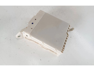 Pojistková skříňka 8276030633 Lexus GS 300 350 430 450H 2010