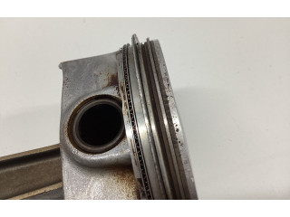 Поршень с шатуном Dodge Challenger