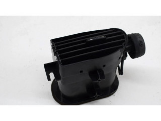 Воздушная решётка окна