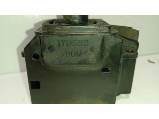 Ручка стеклоочистителей 17D682 Mazda 3 I