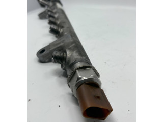 Топливная рампа 03L130089 Audi A3 S3 8P для двигателя CBAB