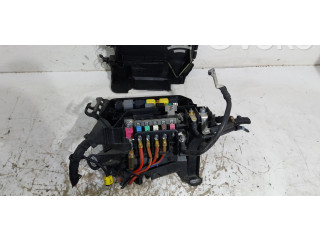 Блок предохранителей  A2465400182   Mercedes-Benz A W176    