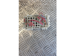   Pojistková skříňka 6G9T14C507AB   Volvo XC70 2012