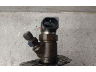 Vstřikovač 057103113C   Audi A8 S8 D3 4E    ASE 