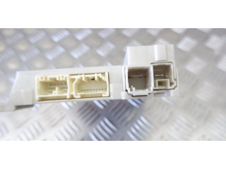 Pojistková skříňka 8267030350 Lexus GS 250 350 300H 450H 2013