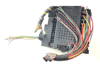 Блок предохранителей  9441584   Volvo V70    