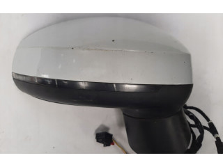 Зеркало электрическое Audi A1 2010 - 2018 года