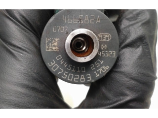 Форсунка 30750283, 0445110251    Volvo XC90  D5244T18 