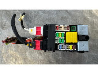 Блок предохранителей  9665492680   Citroen C4 II Picasso    